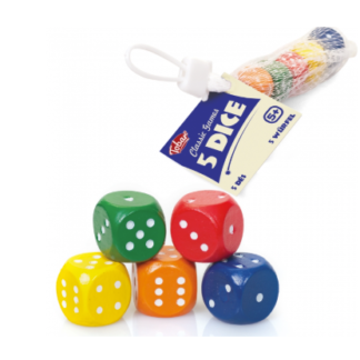 Puidust täringute komplekt